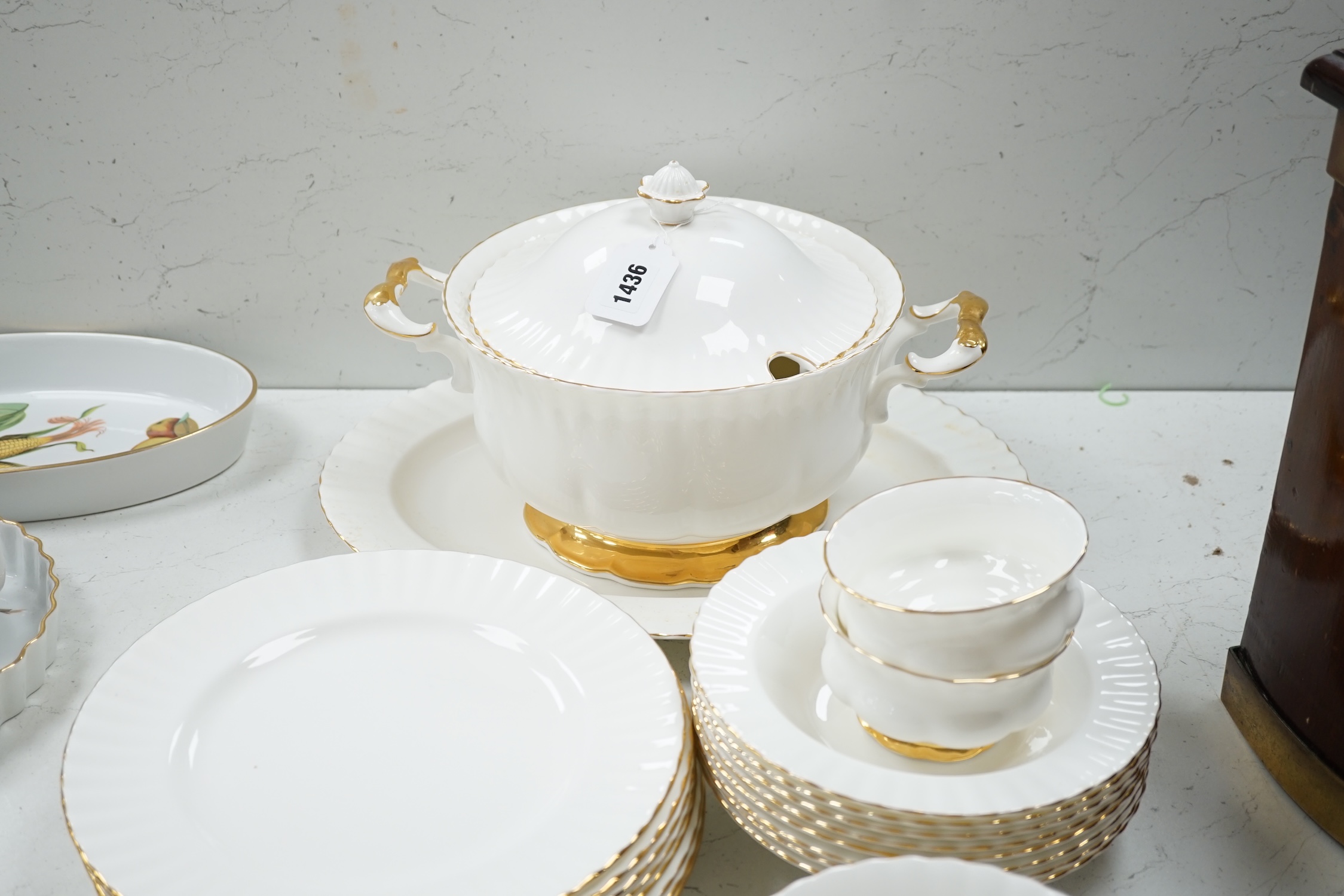 A Royal Albert ‘Val d'Or’ pattern dinner service